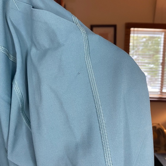 Lululemon Cropped Side Pocket Leggings - Picture 8 of 10